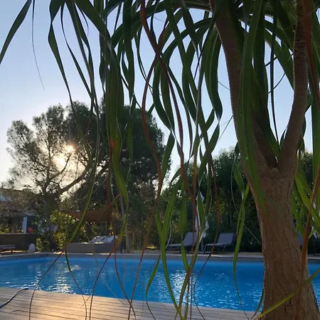 Domaine Les Vinyes Bed & Breakfast 3*